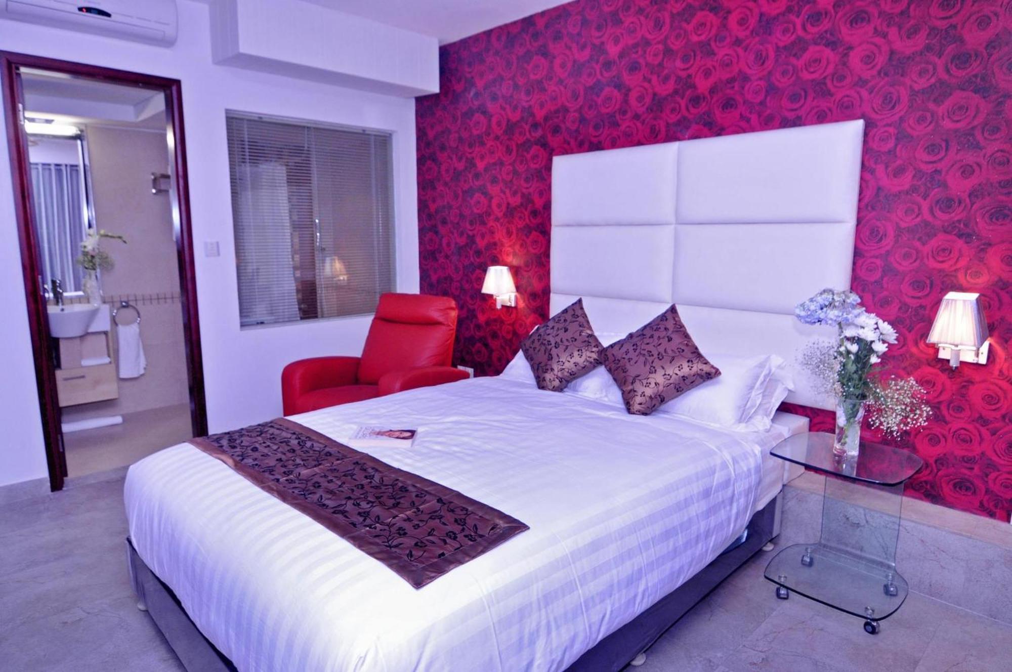 Royal Residence Dhaka Esterno foto